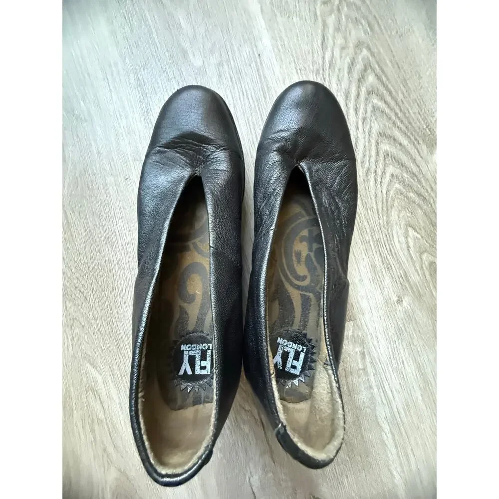 Fly Longdon Yaz Slip on Wedge Shoe, Black Leather, Women's size 38